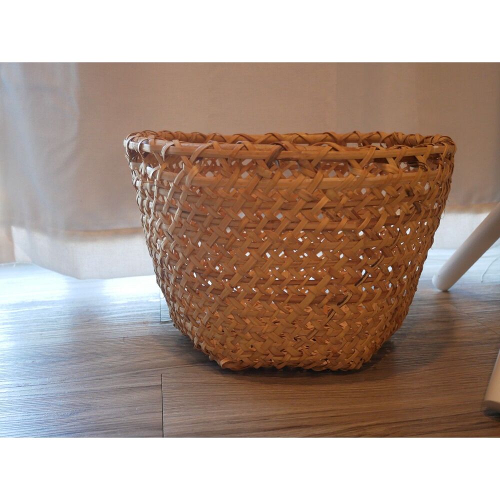 Vintage Handwoven Wicker Basket Round Natural Rattan Boho Rustic Storage Decor